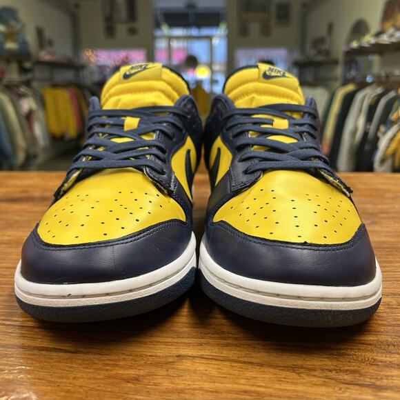 Size 11.5 - Nike Dunk Low Michigan 2021 WVU DD1391-700